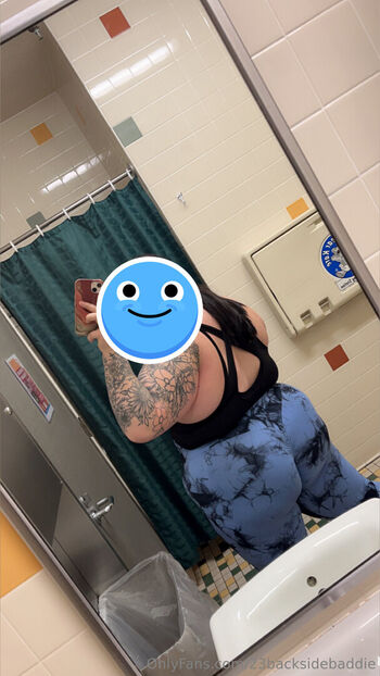 23backsidebaddie