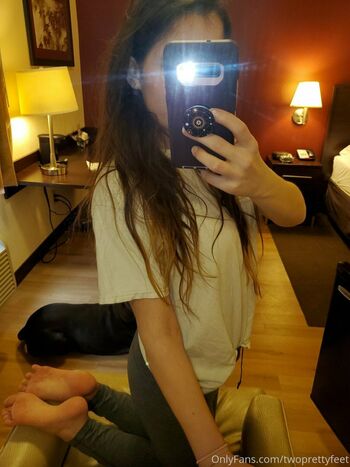 2prettyfeet