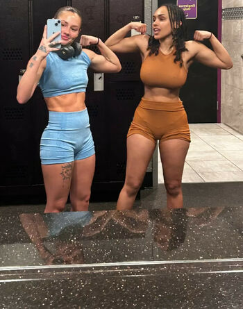 Aaliyeezy