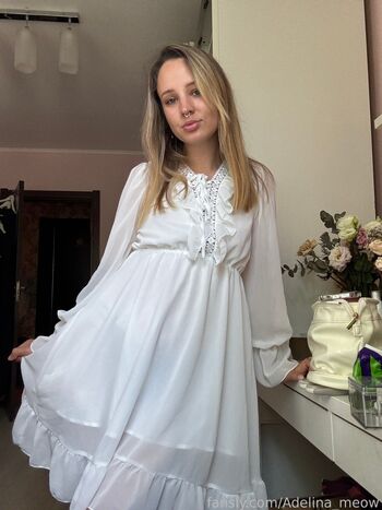 Adelina_meow