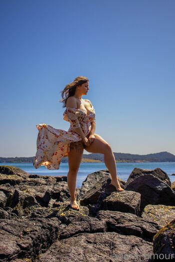 Adora_Amour