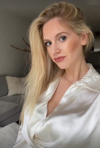 Adore Sophia