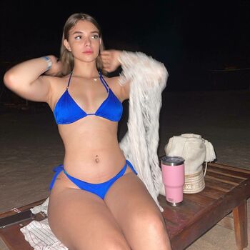 Adri Caceres