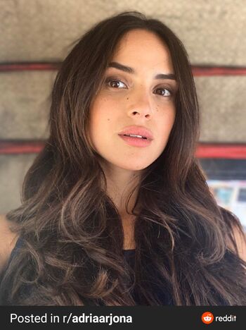 Adria Arjona