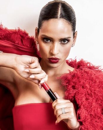 Adria Arjona