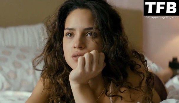 Adria Arjona