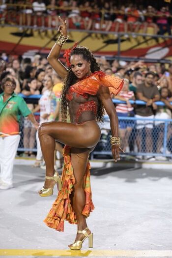Adriana Bombom