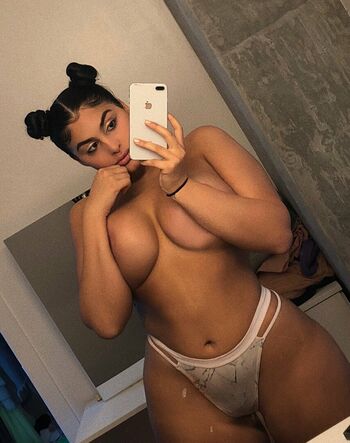 Adriana Sahar