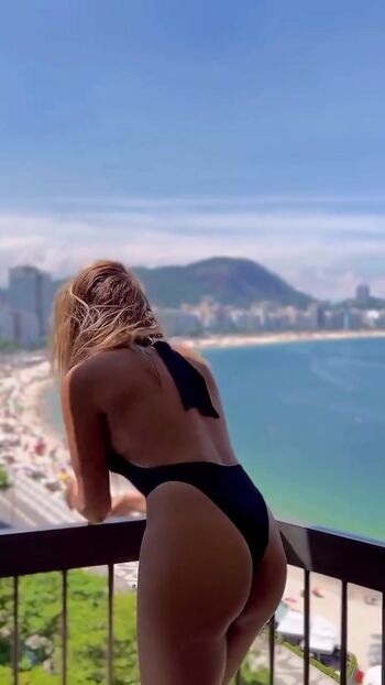 Adriane Galisteu