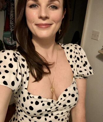 Aisling Bea