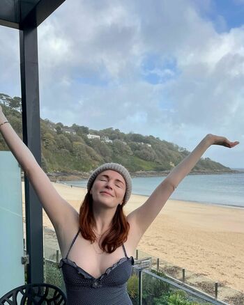 Aisling Bea