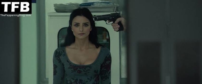 Aislinn Derbez
