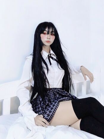 Akari_Cos