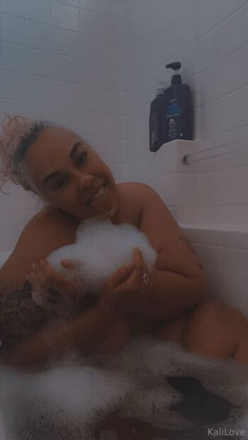 akiliahightower32