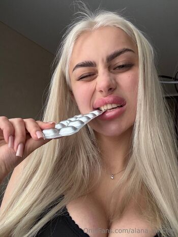 alana_mitchel