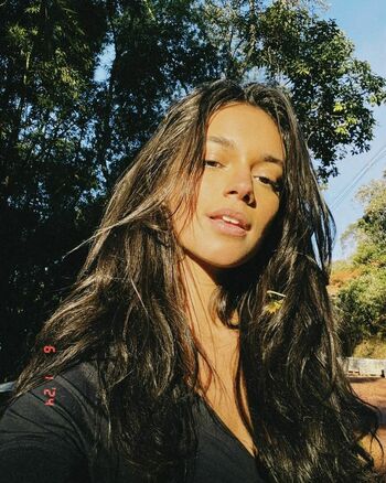 Alane Dias