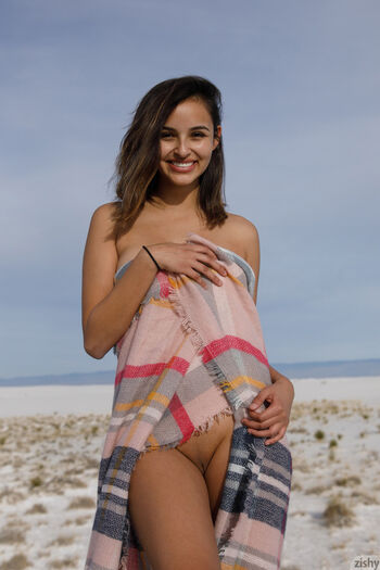 Alejandra Cobos
