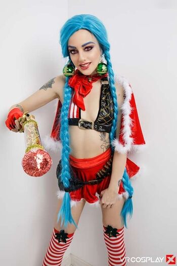 Alessa Savage