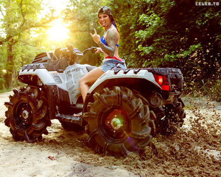 Alex Zedra