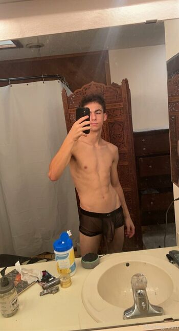 alex3legs