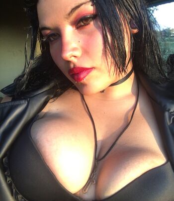 Alexa Bloodyb1tch