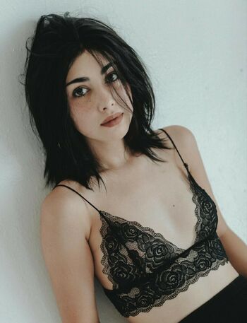 Alexa Mansour