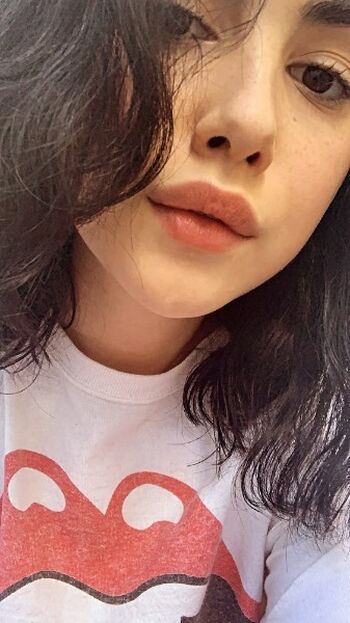 Alexa Mansour