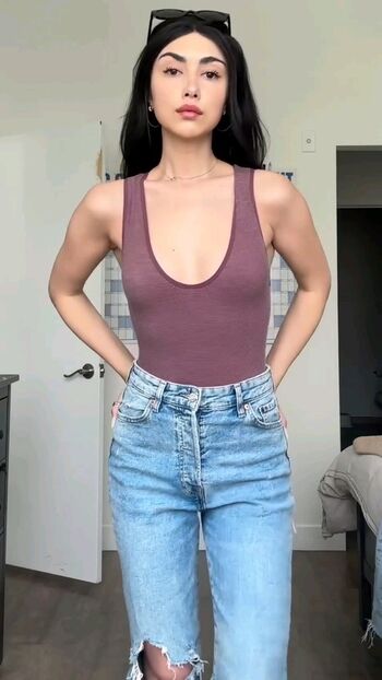 Alexa Mansour