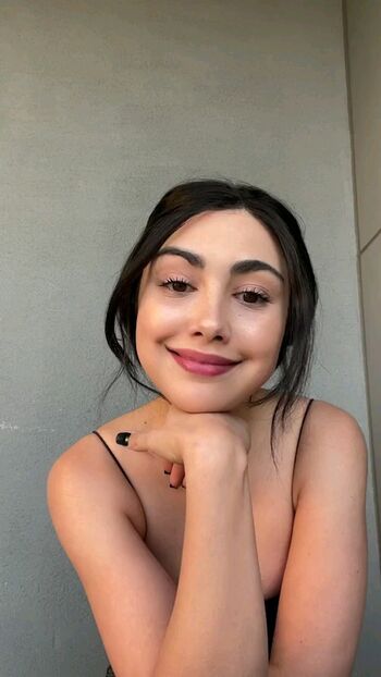 Alexa Mansour