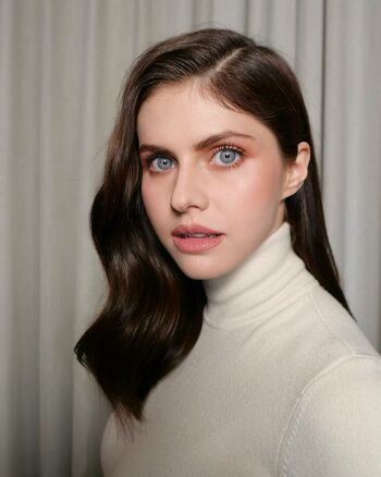 Alexandra Daddario