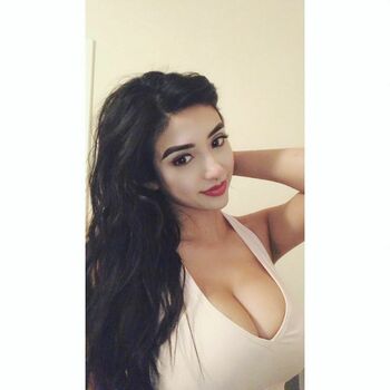Alexandra Nicole