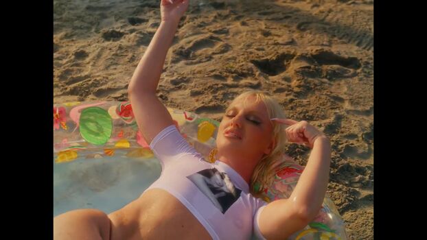 Alexandra Stan