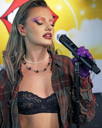 Alexandra Stan