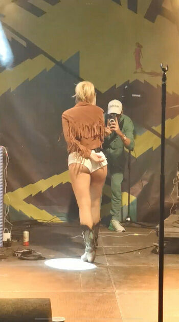 Alexandra Stan