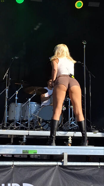 Alexandra Stan