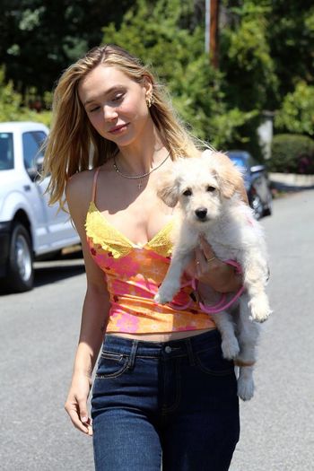 Alexis Ren
