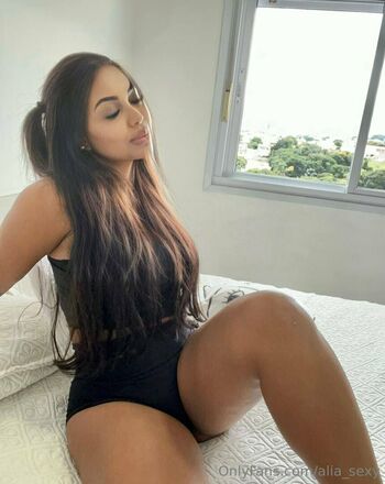 alia_sexy