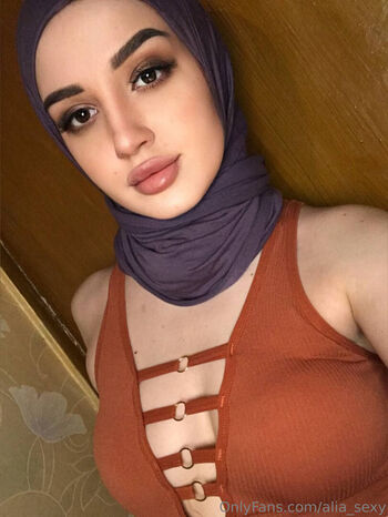 alia_sexy