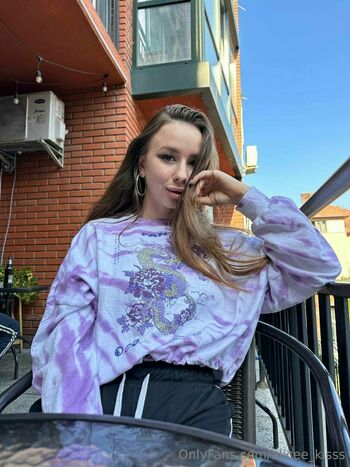 alicee_kisss