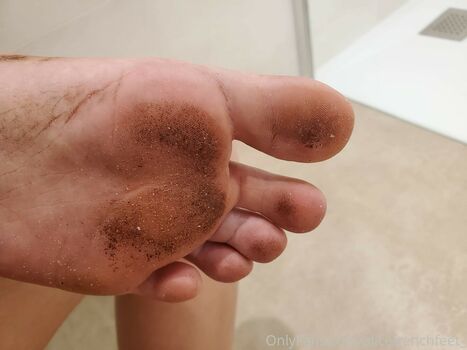 alicefrenchfeet