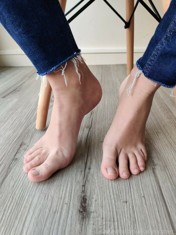 alicefrenchfeet
