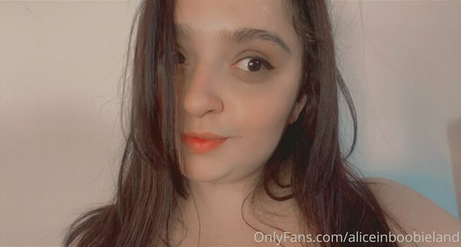 aliceinboobieland