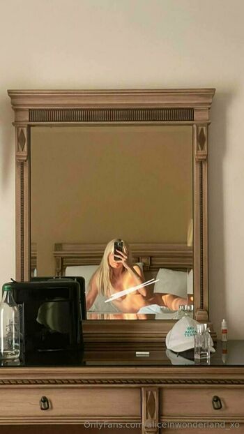 aliceinwonderland_xo