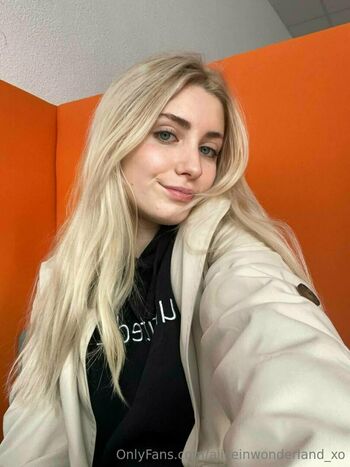 aliceinwonderland_xo