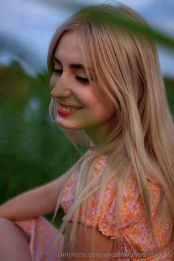 aliceinwonderland_xo