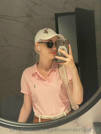 aliceinwonderland_xo