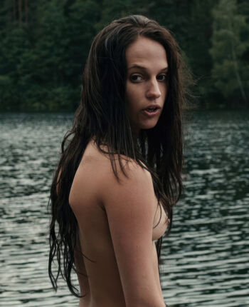 Alicia Vikander