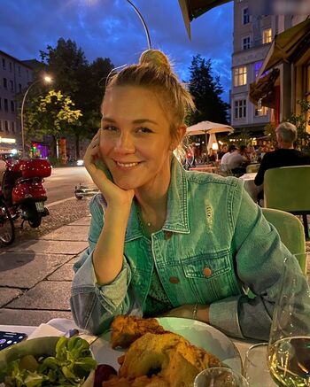 Alina Merkau