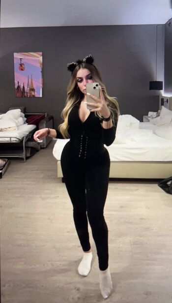 Alinahrndz