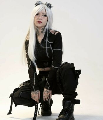 Aline Fox